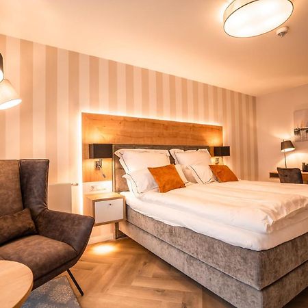 Hotel Meerzeiten Inklusive Externer Schwimmbad- & Saunanutzung Bensersiel Ngoại thất bức ảnh